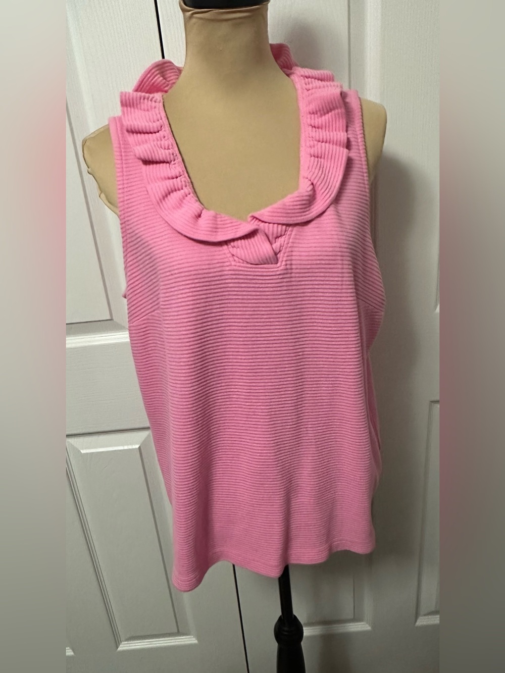 crown & ivy Pink Ruffled Neck Ribbed Tank